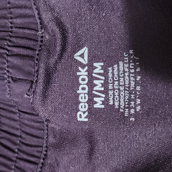 Reebok Shorts Workout Shorts, Size Medium - Picture 4 of 4